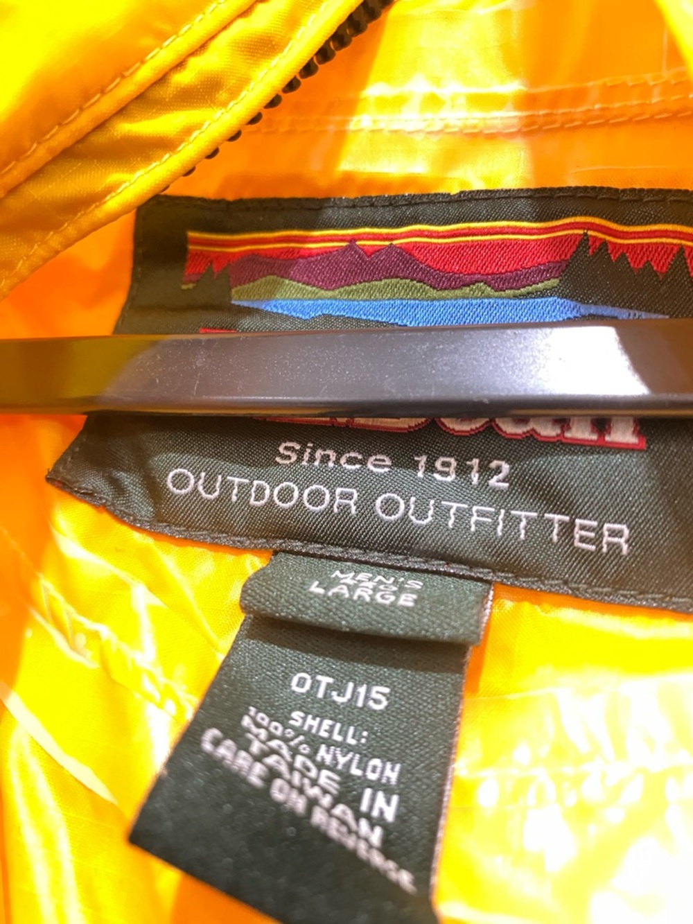 L.L. Bean raincoat Windbreaker Jacket mens large yellow nylon hood lightweight - Picture 4 of 6